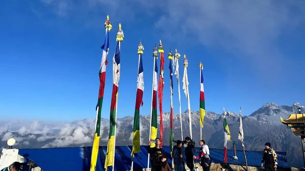 ama-yangri-trekking-best-time