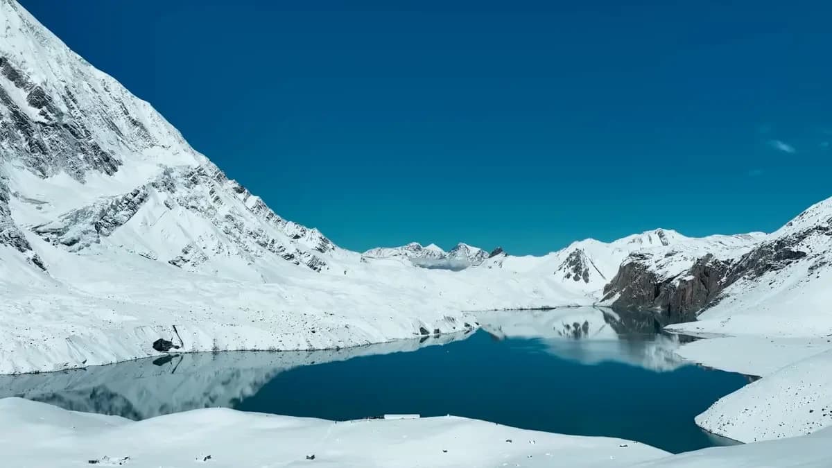 trekking-trails-in-annapurna-circuit-trek-tilicho-lake
