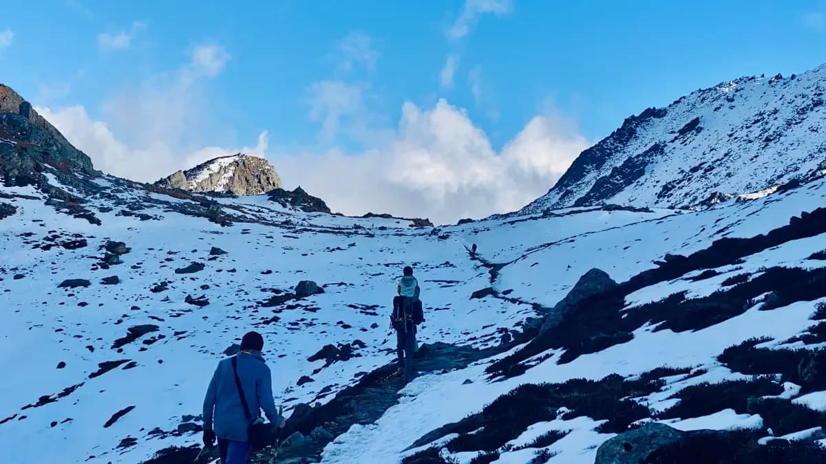 Gosaikunda-lauribina-pass