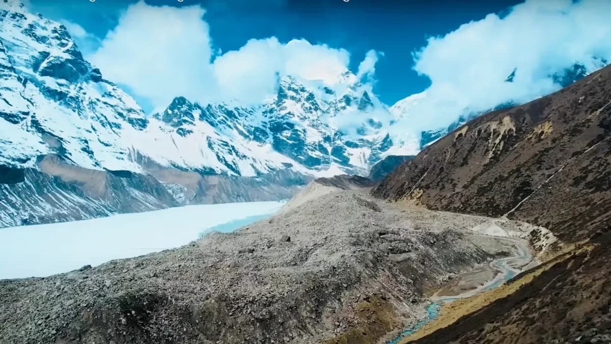 lower-barun-glacier- lake