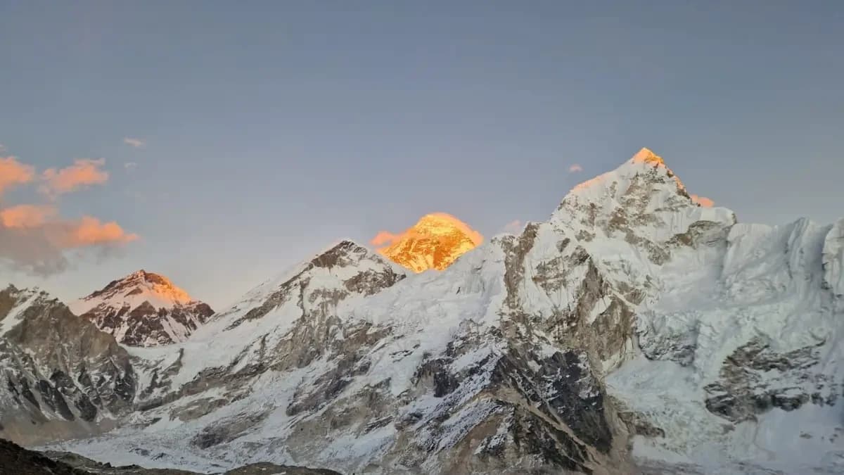 mt-everest-view-from-kalapatthar