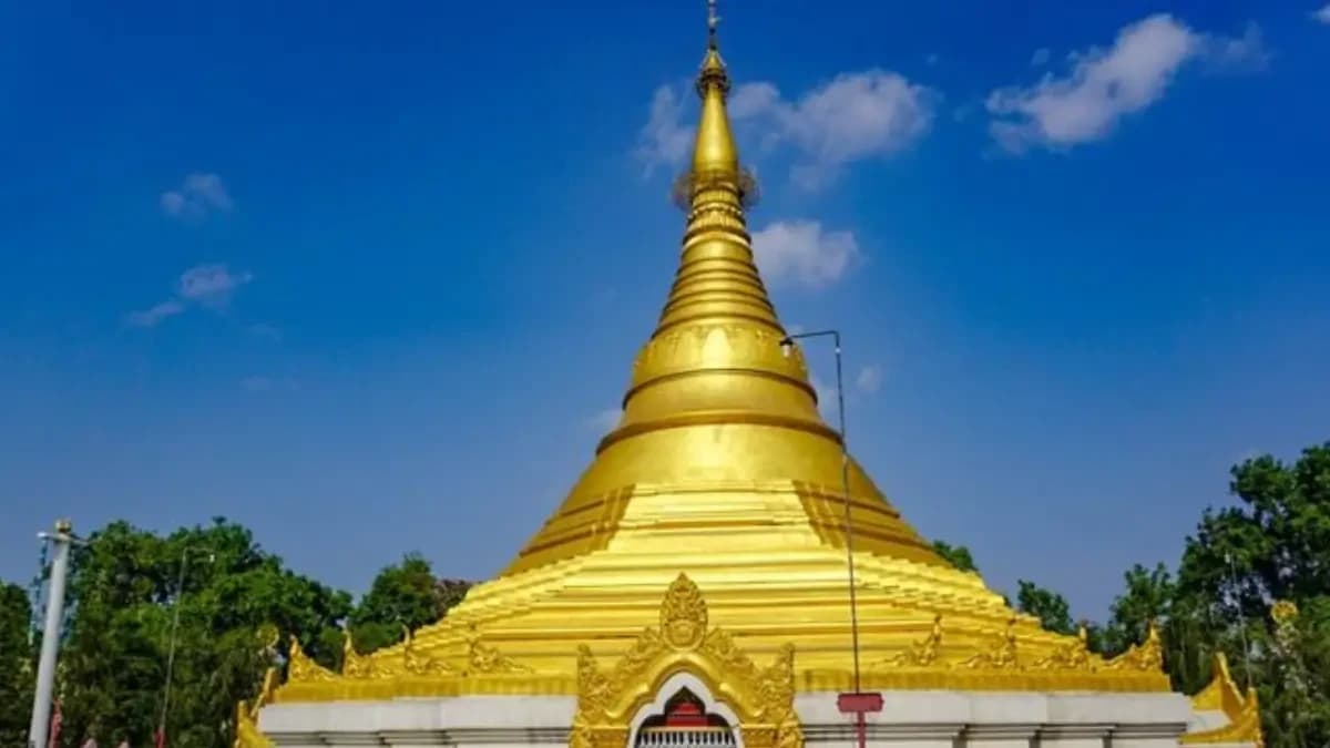 myanmar-golden-temple-in-lumbini