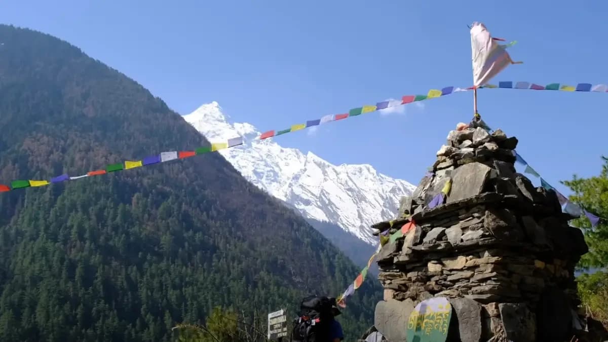 near-lamagaun-in-tsum-valley-trek