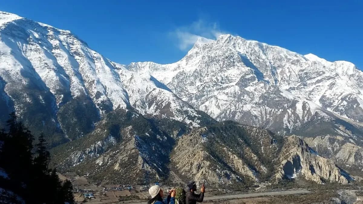 Nilgiri Annapurna Ranges and Kaligandaki Gorge in Annapurna Trek