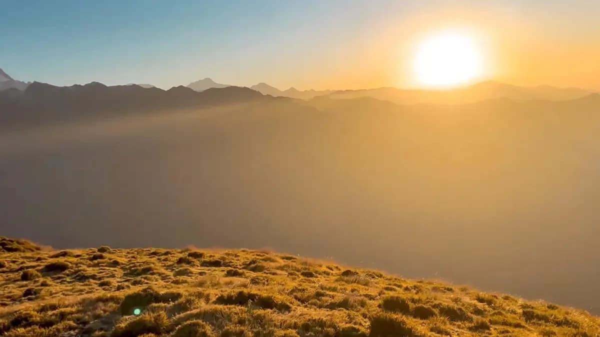 sunrise-view-from-khumai-danda