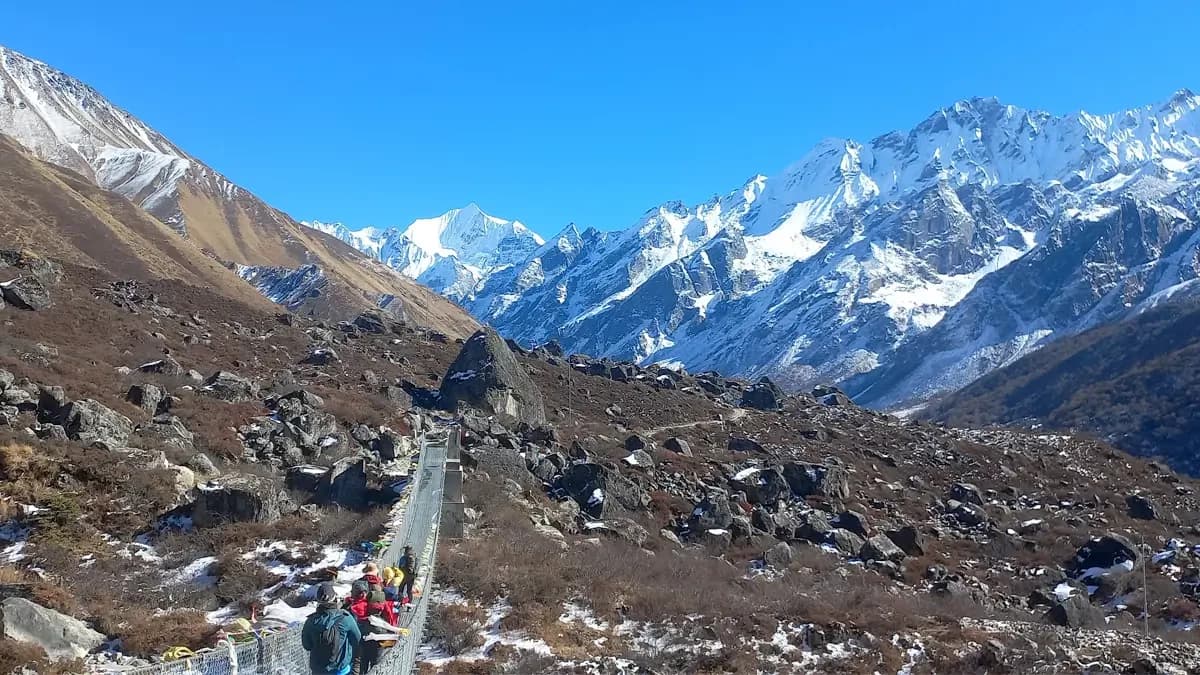 suspension-bridge-durung-langtang-valley-trek