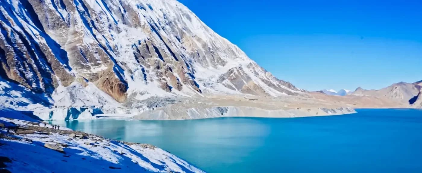 Tilicho-lake-way-to-annapurna-circuit