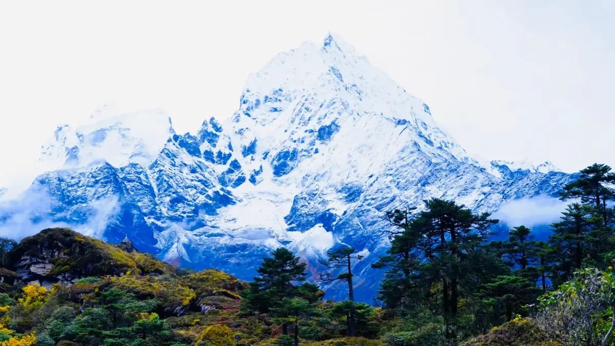 way-to-everest-base-camp-during-trek