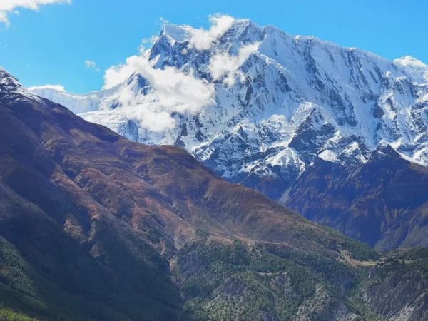 Annapurna circuit trek beautiful mountain