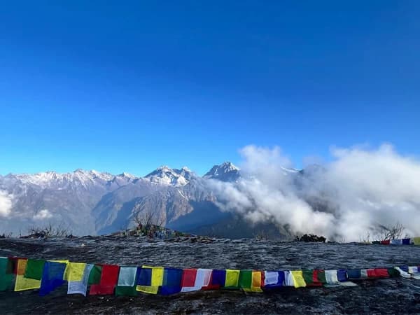 ama-yangri-trekking