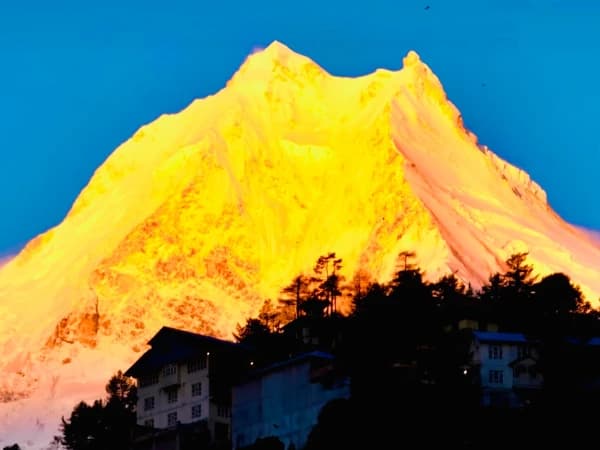 beautiful-mt-manaslu