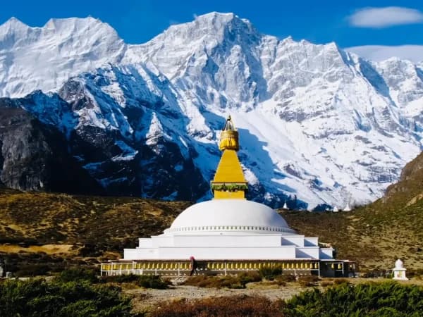 Beautiful Monastry In Lungden Everest