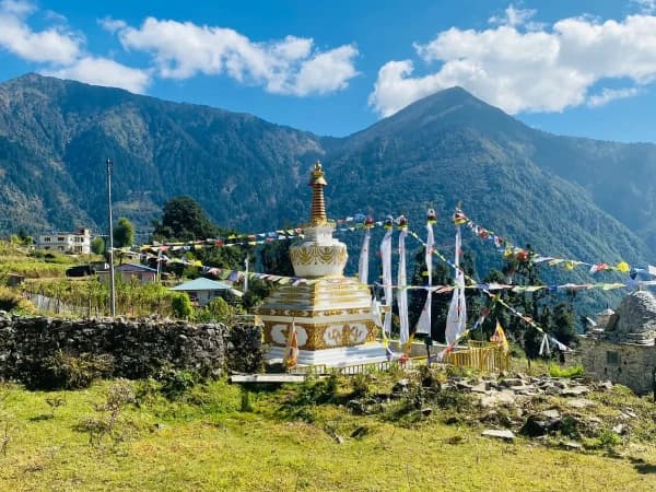 Buddhist Mane In Helambu Trail