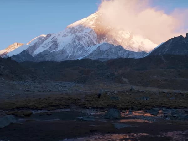 On The Way To Everest Base Camp 1