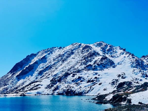 Gosaikunda-surya-peak-in-lauribina